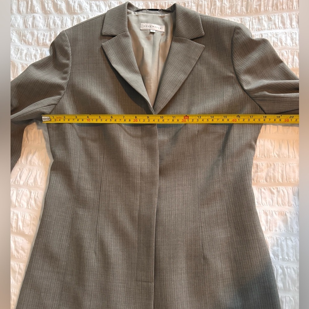 Classic Women's Gray Ross Mayer 100% Wool Blazer - Picture 4 of 10